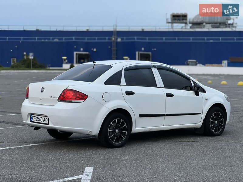 Седан Fiat Linea 2009 в Києві