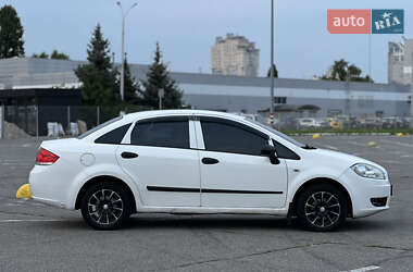 Седан Fiat Linea 2009 в 