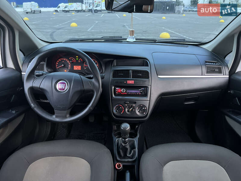 Седан Fiat Linea 2009 в Києві