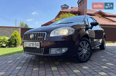 Седан Fiat Linea 2012 в Львові