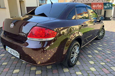 Седан Fiat Linea 2012 в 
