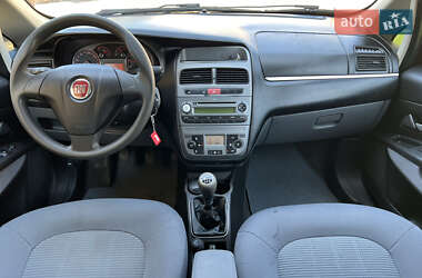 Седан Fiat Linea 2012 в 