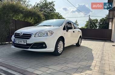 Седан Fiat Linea 2013 в Стрию