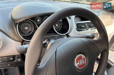 Седан Fiat Linea 2013 в 