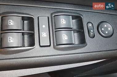 Седан Fiat Linea 2013 в 
