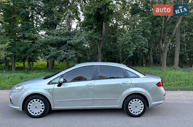 Седан Fiat Linea 2013 в 