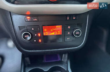 Седан Fiat Linea 2013 в 