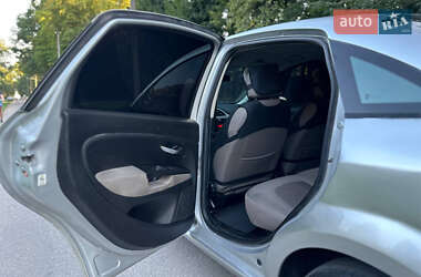 Седан Fiat Linea 2013 в 