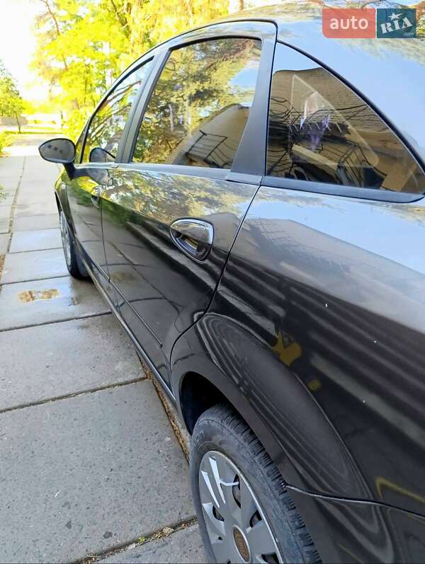 Седан Fiat Linea 2009 в Светловодске фото 4 Седан Fiat Linea 2009 в Светловодске