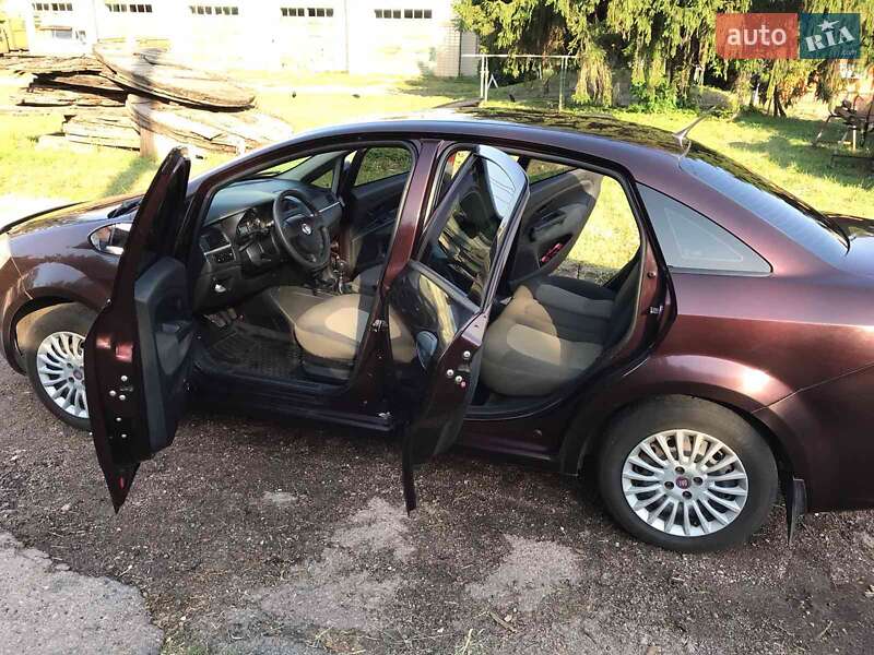 Седан Fiat Linea 2012 в Прилуках