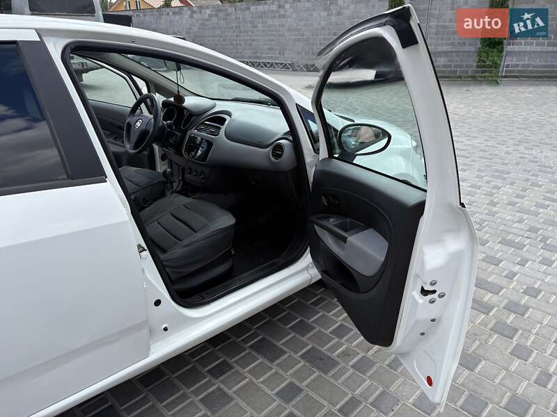 Седан Fiat Linea 2013 в Кропивницком фото 17 Седан Fiat Linea 2013 в Кропивницком