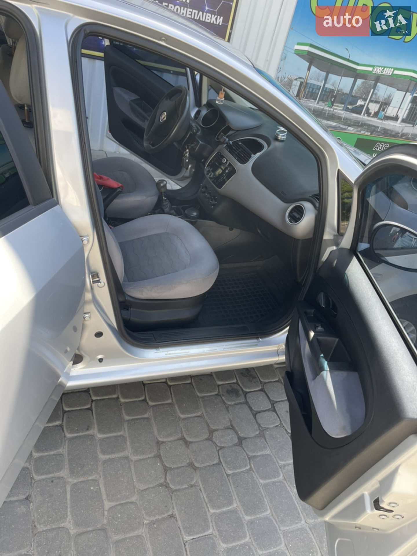 2013 Fiat Linea - мініатюра 8