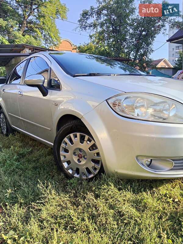 Седан Fiat Linea 2012 в Днепре