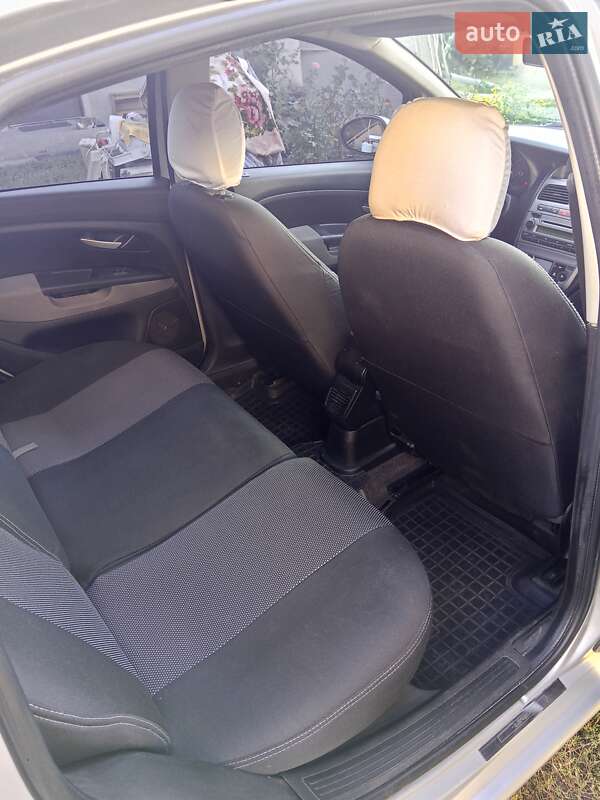 Седан Fiat Linea 2012 в Днепре