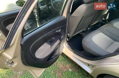 Седан Fiat Linea 2012 в 