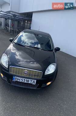 Седан Fiat Linea 2010 в 
