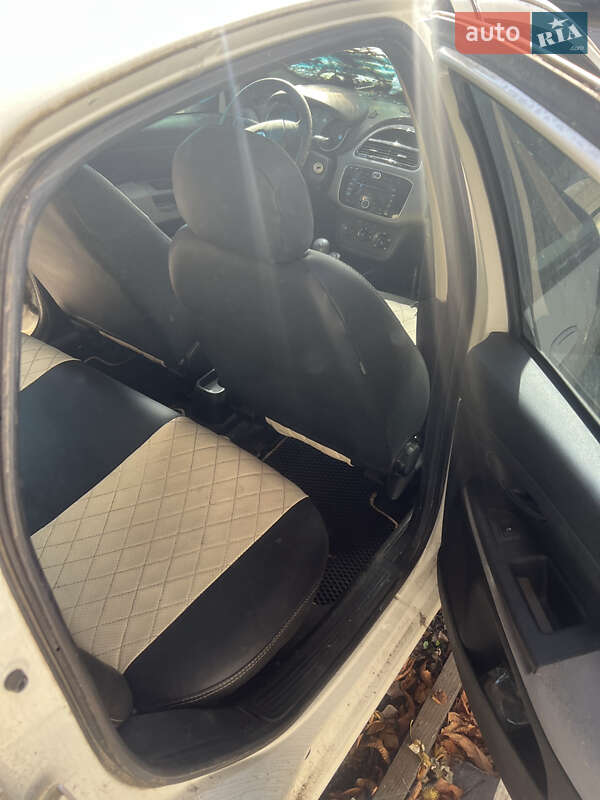 Седан Fiat Linea 2013 в Чернигове