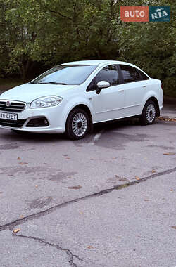 Седан Fiat Linea 2013 в 