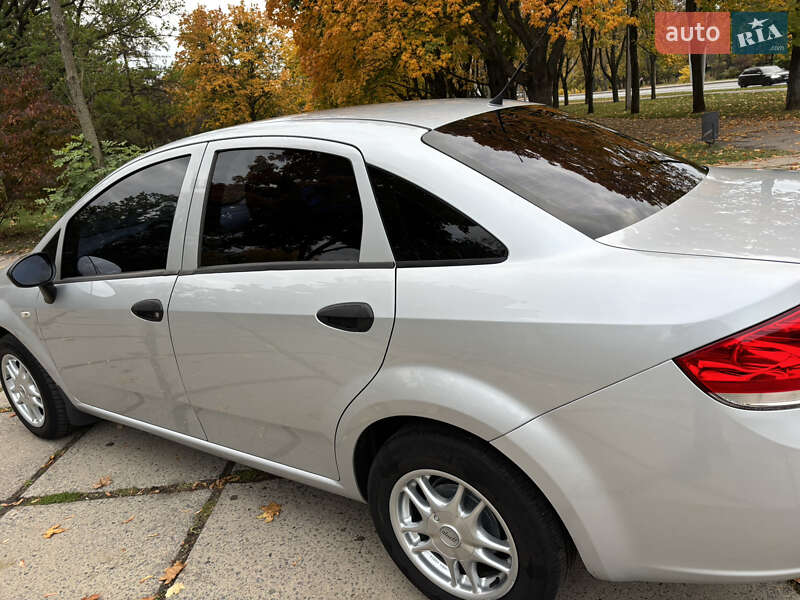 Седан Fiat Linea 2012 в Харькове