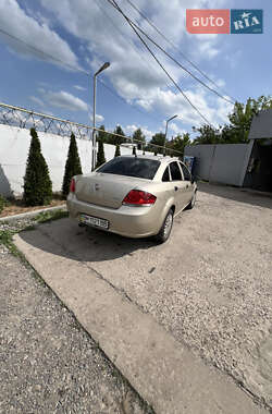 Седан Fiat Linea 2012 в 