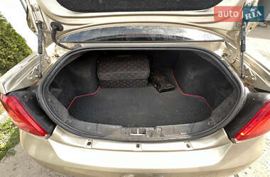 Седан Fiat Linea 2012 в 