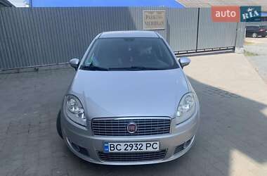 Седан Fiat Linea 2009 в 