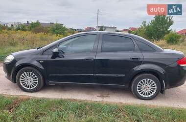 Седан Fiat Linea 2010 в 