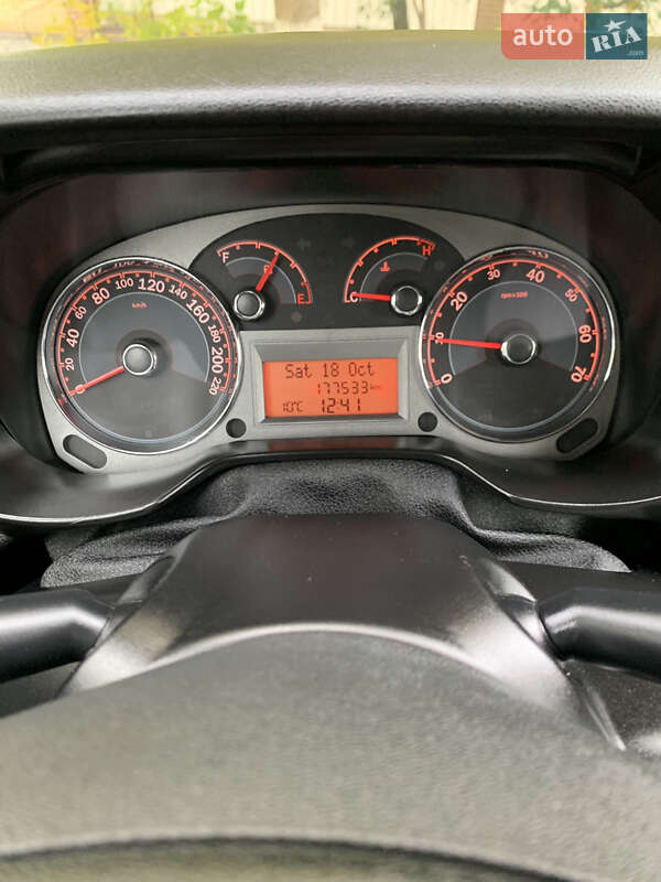 Седан Fiat Linea 2012 в Сумах фото 17 Седан Fiat Linea 2012 в Сумах