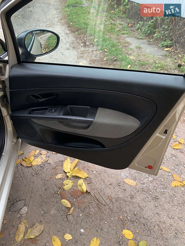 Седан Fiat Linea 2012 в Сумах фото 25 Седан Fiat Linea 2012 в Сумах