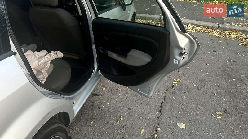 Седан Fiat Linea 2010 в Одессе фото 12 Седан Fiat Linea 2010 в Одессе