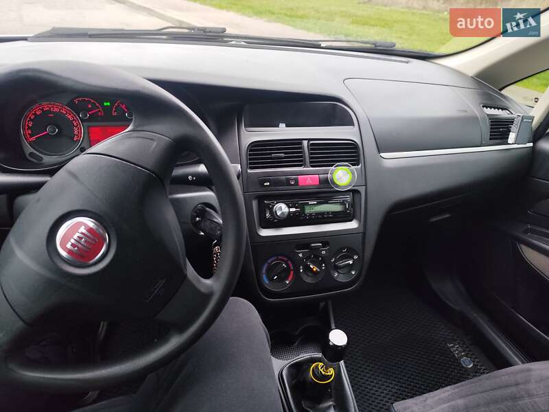 Седан Fiat Linea 2012 в Кременчуці фото 6 Седан Fiat Linea 2012 в Кременчуці