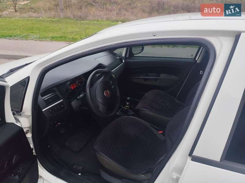 Седан Fiat Linea 2012 в Кременчуці фото 10 Седан Fiat Linea 2012 в Кременчуці