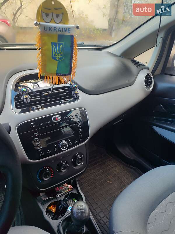 Седан Fiat Linea 2014 в Киеве