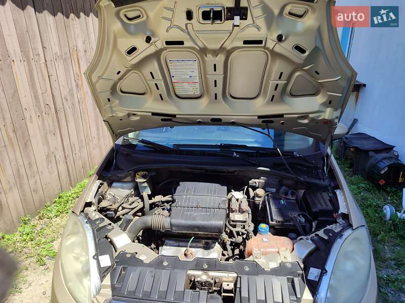 Седан Fiat Linea 2014 в Киеве