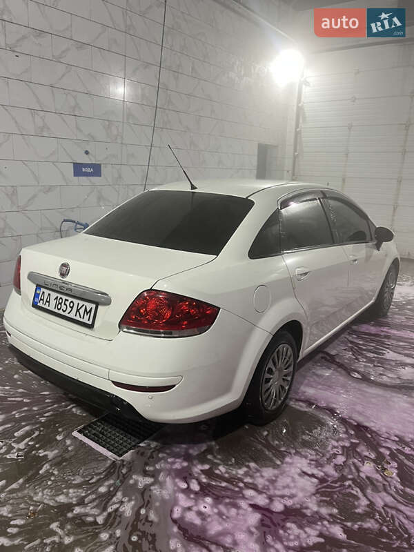 Седан Fiat Linea 2013 в Киеве фото 20 Седан Fiat Linea 2013 в Киеве