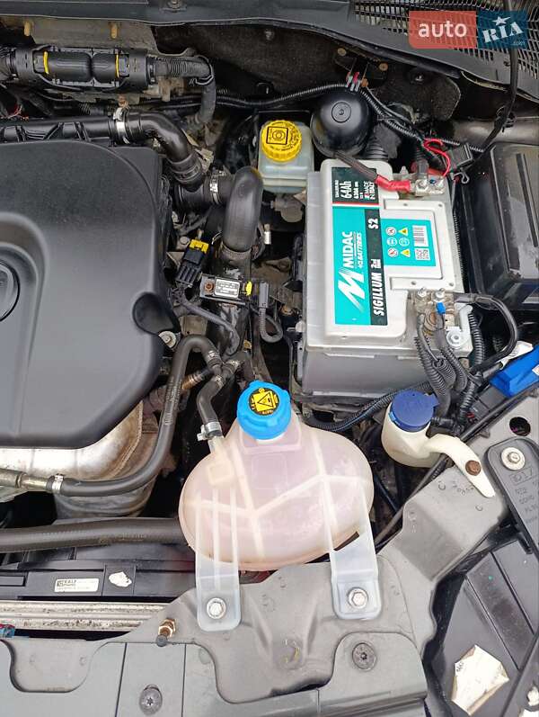 Седан Fiat Linea 2009 в Хмельнике