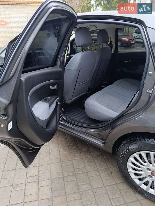 Седан Fiat Linea 2009 в Хмельнике