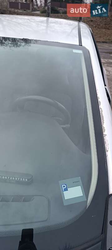 Седан Fiat Linea 2009 в Золочеві