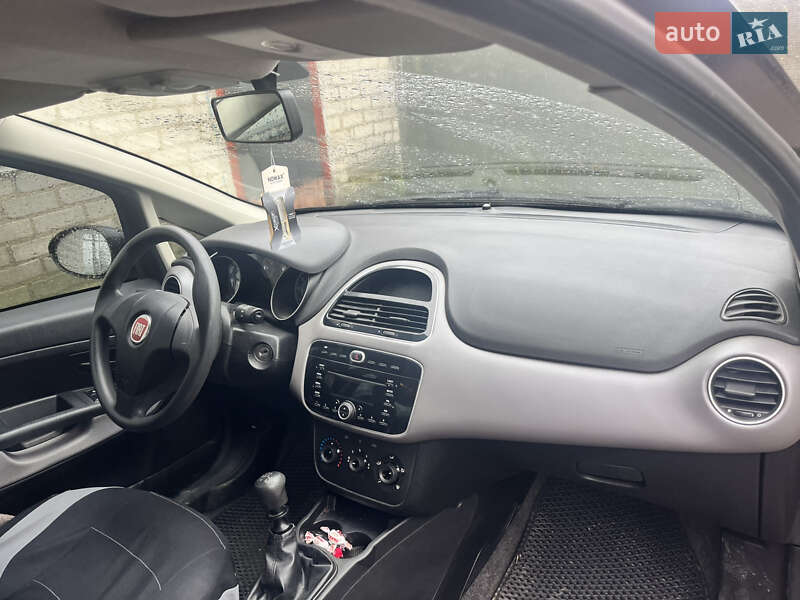 Седан Fiat Linea 2013 в Софиевке