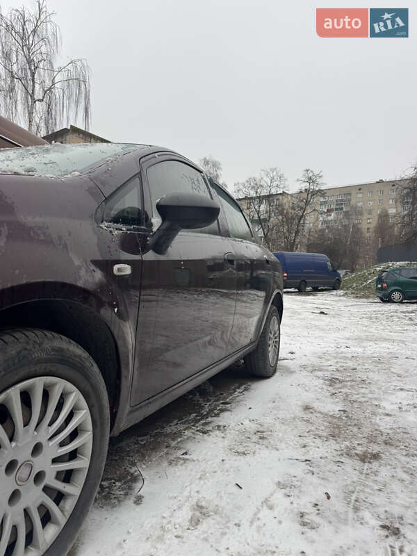 Седан Fiat Linea 2011 в Тернополе