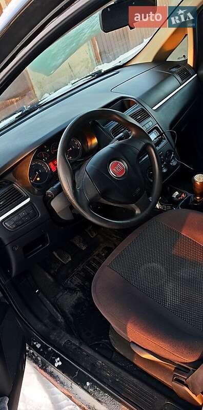 Седан Fiat Linea 2010 в Днепре фото 5 Седан Fiat Linea 2010 в Днепре