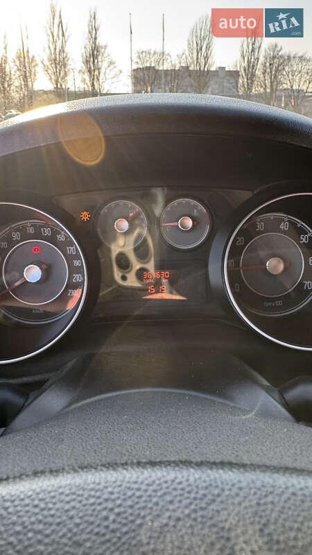 Седан Fiat Linea 2013 в Дніпрі фото 16 Седан Fiat Linea 2013 в Дніпрі