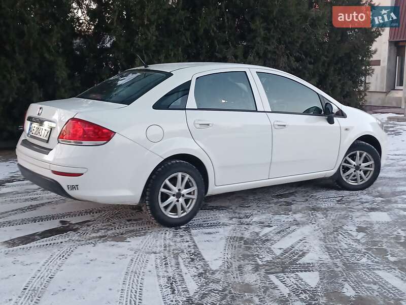 Седан Fiat Linea 2013 в Павлограді