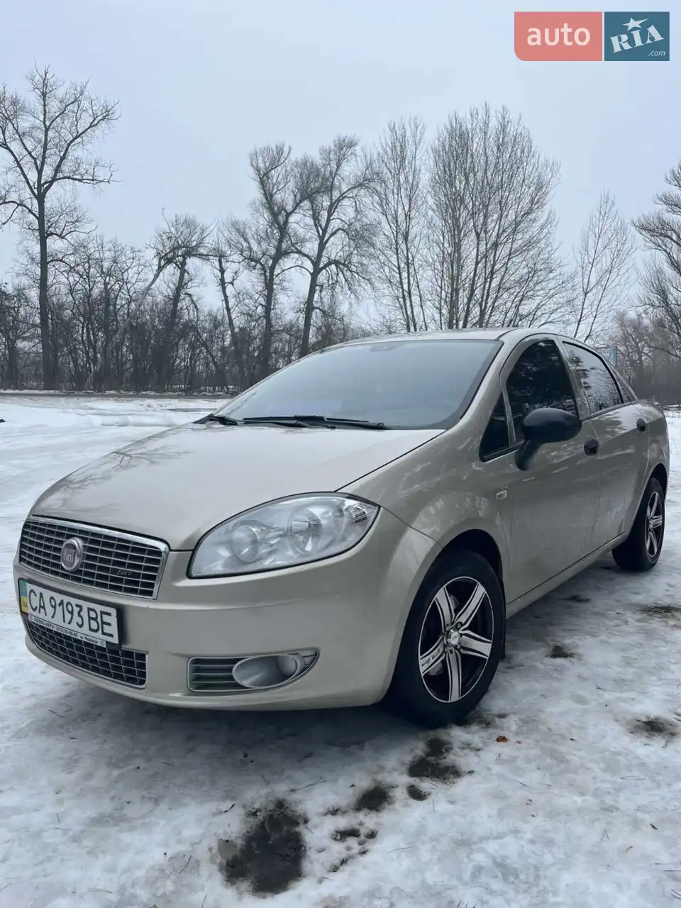 2011 Fiat Linea - мініатюра 35