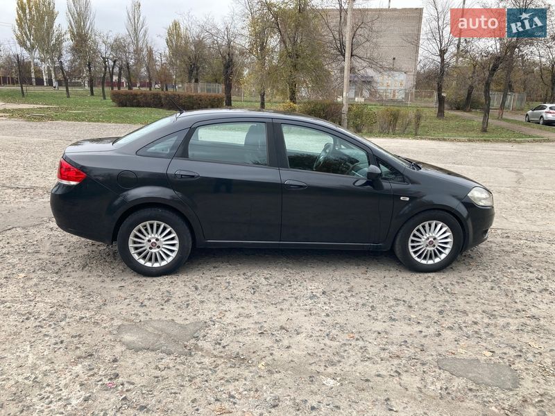 Седан Fiat Linea 2012 в Кривому Розі