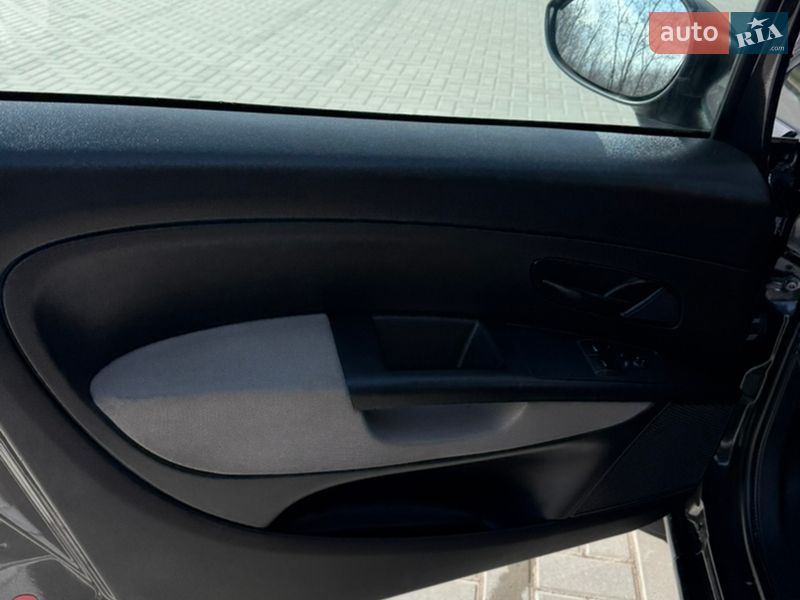 Седан Fiat Linea 2010 в Кропивницком фото 17 Седан Fiat Linea 2010 в Кропивницком
