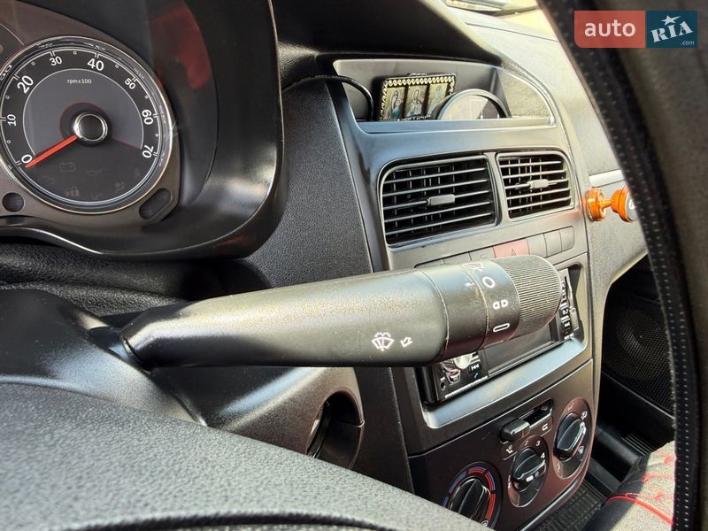 Седан Fiat Linea 2010 в Кропивницком фото 24 Седан Fiat Linea 2010 в Кропивницком