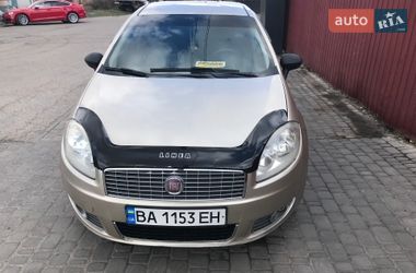 Седан Fiat Linea 2010 в Знаменке