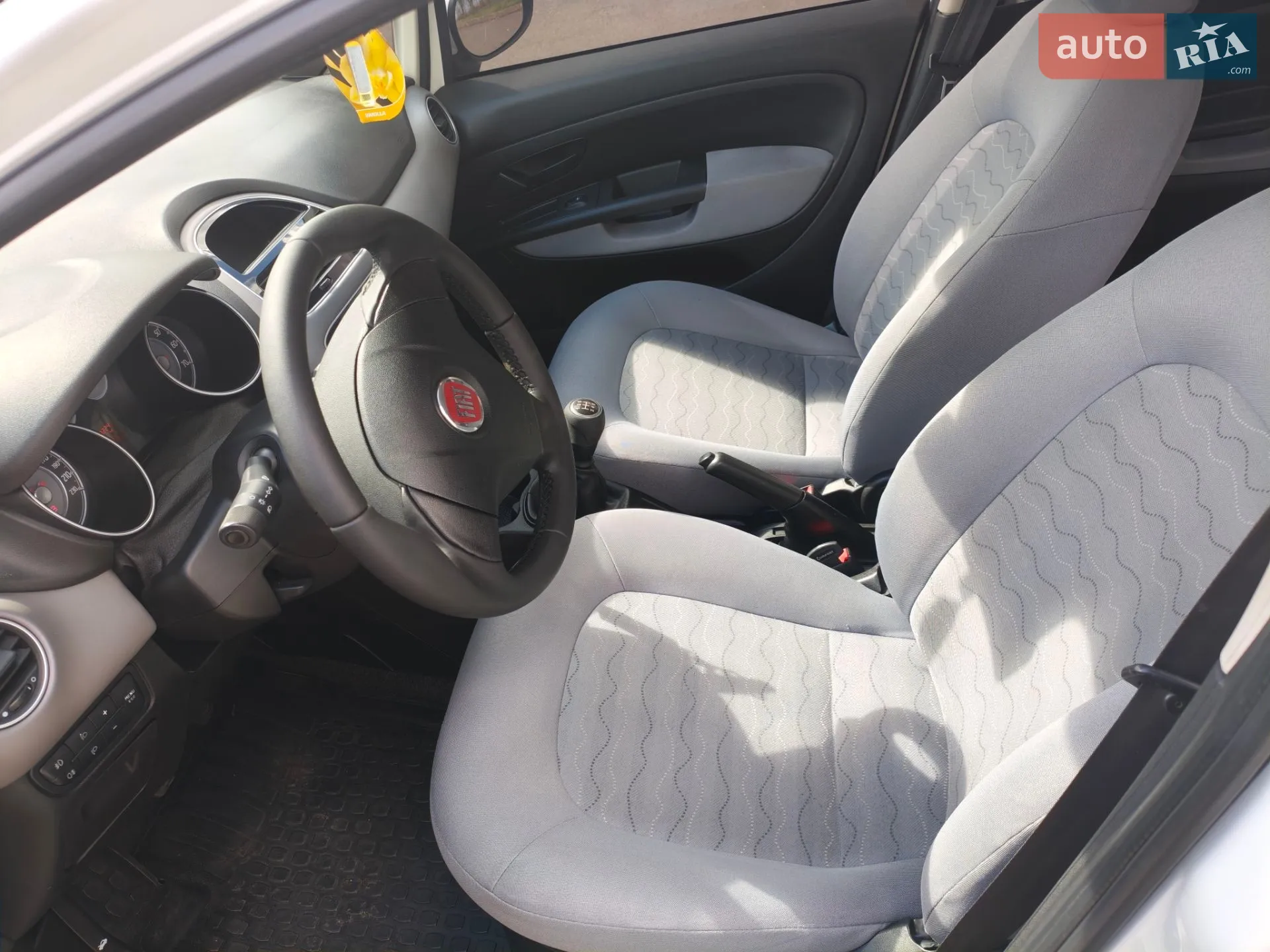 2013 Fiat Linea - мініатюра 17