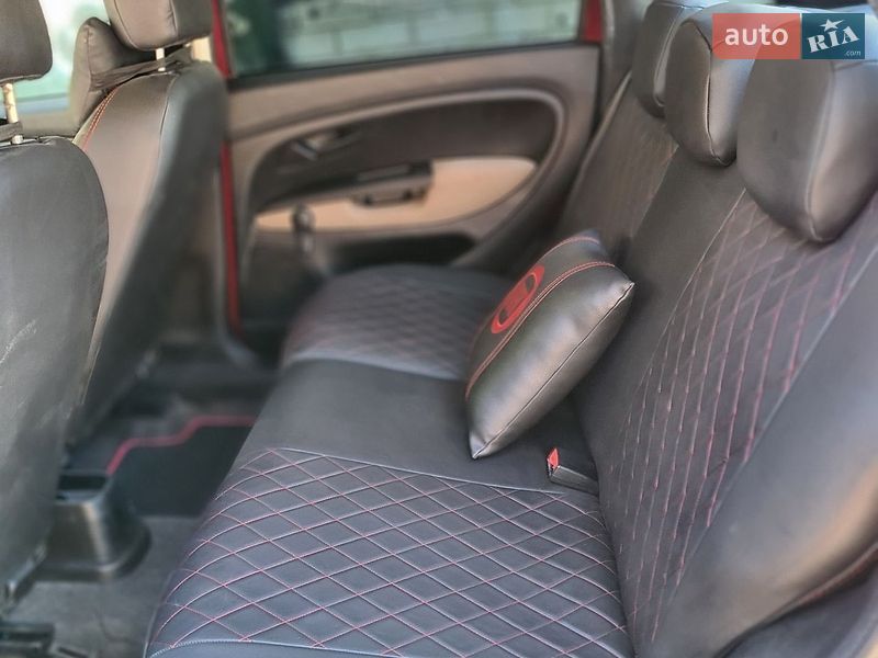 Седан Fiat Linea 2010 в Житомире